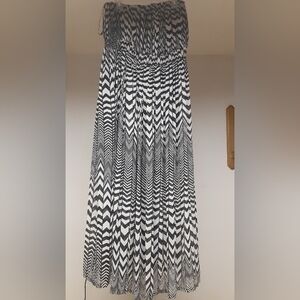 💜2/$20 Lane Bryant Black and White Chevron Dress